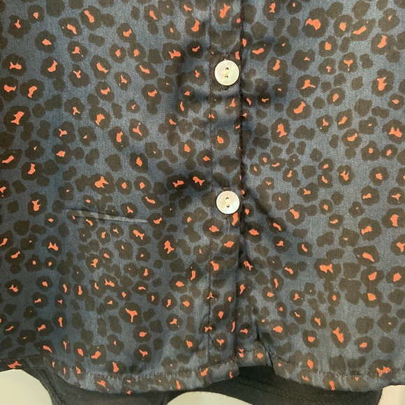 Anthropologie - Dolan - Animal Print Long Sleeve Button Down Blouse - Picture 6 of 12